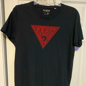Guess black tee. Cotton. Size: XL